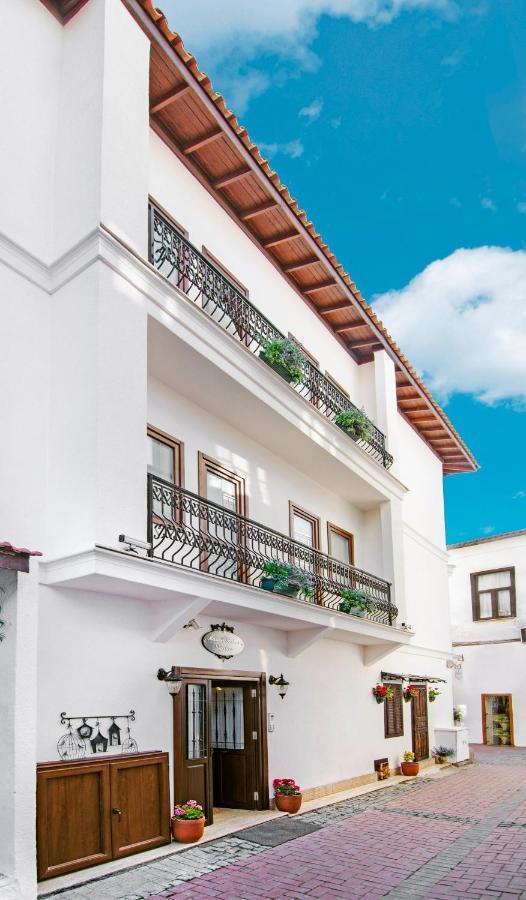 Rodina Suites Hotel Kusadasi Exterior foto